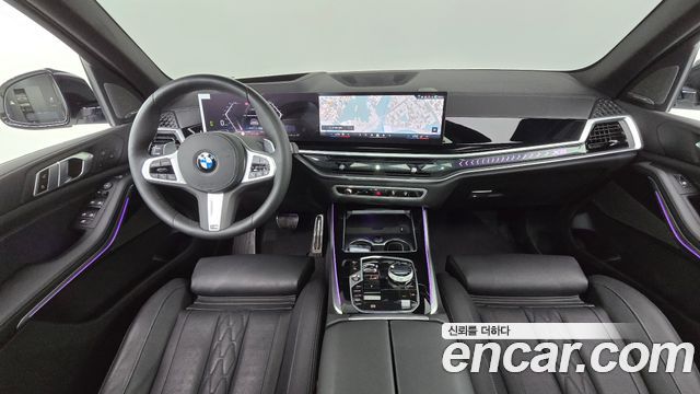 BMW X5 — interior