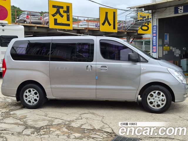 Hyundai Starex — exterior