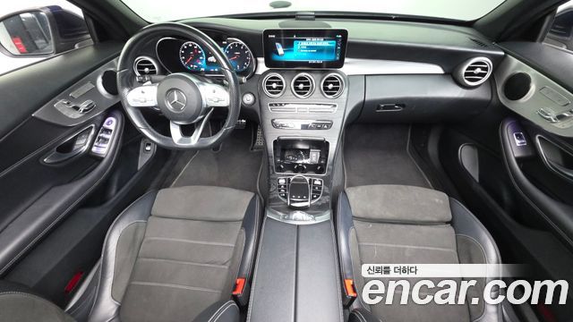 Mercedes-Benz C-Class — interior