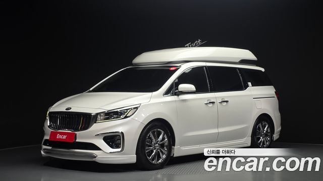 Kia Carnival — exterior
