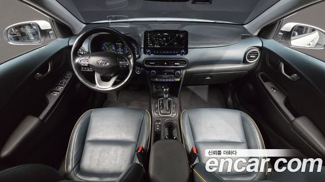 Hyundai Kona — interior