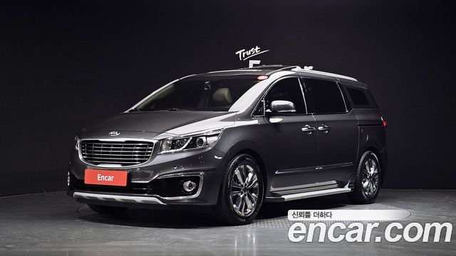 Kia Carnival — exterior