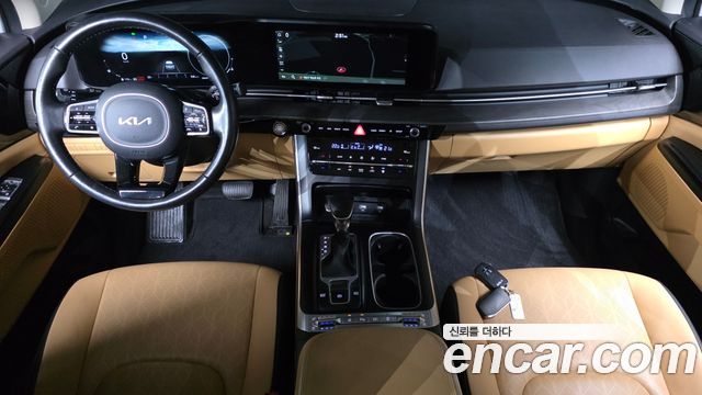 Kia Carnival — interior