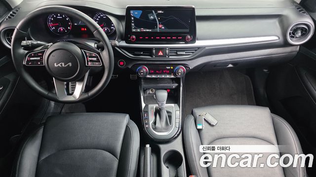 Kia K3 — interior