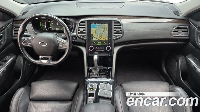 Renault Korea SM6 — interior