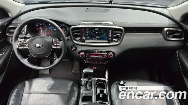 Kia Sorento — interior