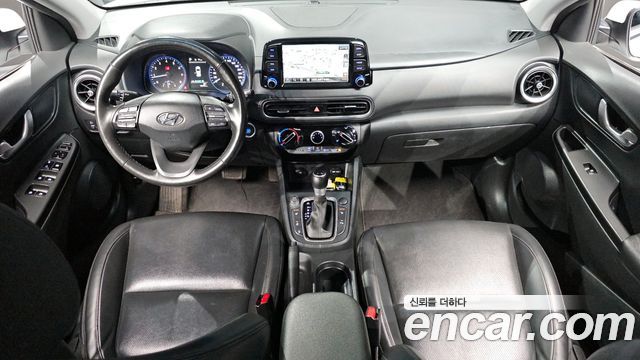 Hyundai Kona — interior