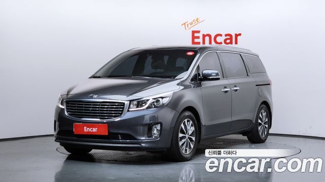 Kia Carnival — exterior