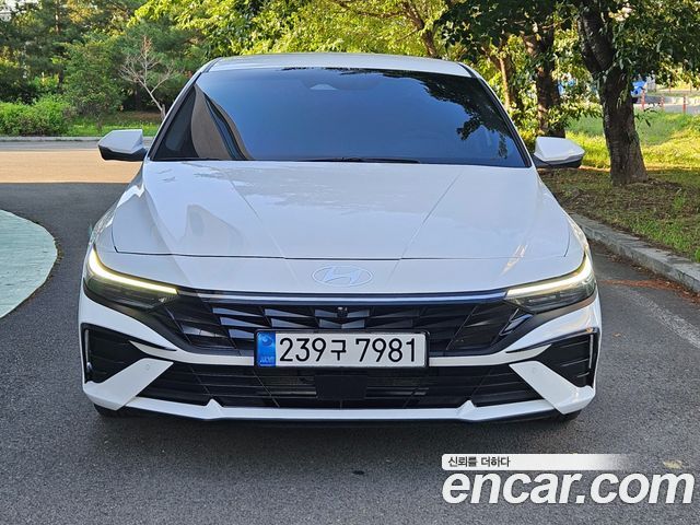 Hyundai Avante — exterior