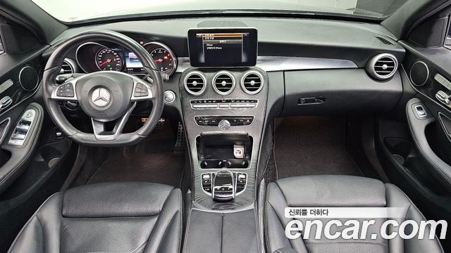 Mercedes-Benz C-Class — interior