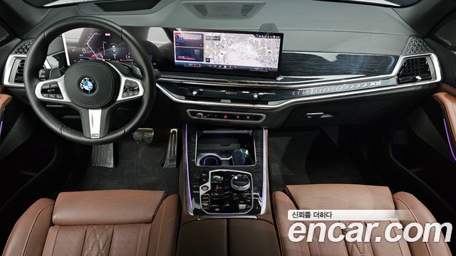 BMW X5 — interior