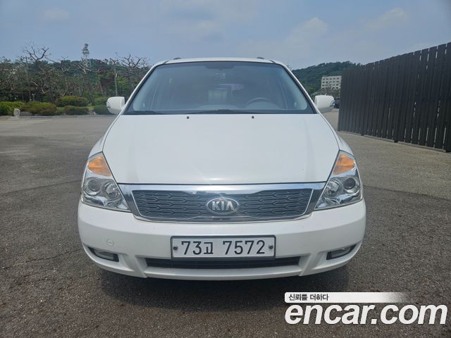 Kia Carnival — exterior