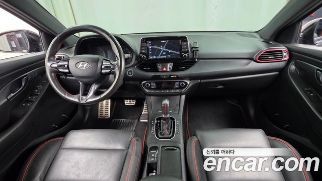Hyundai i30 — interior