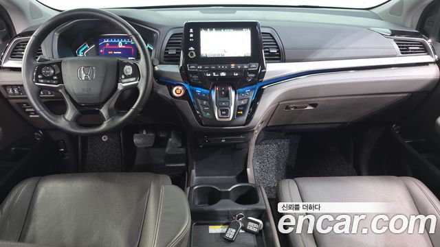 Honda Odyssey — interior