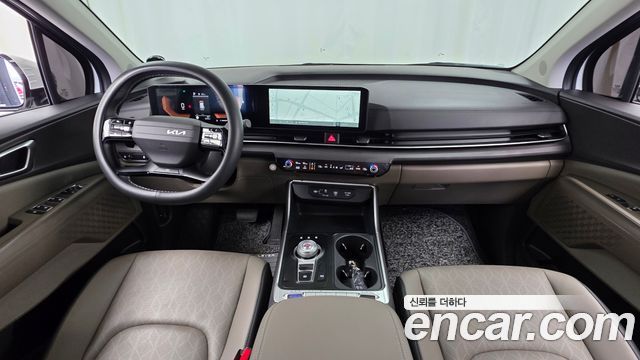 Kia Carnival — interior