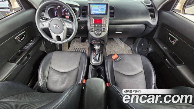 Kia Soul — interior