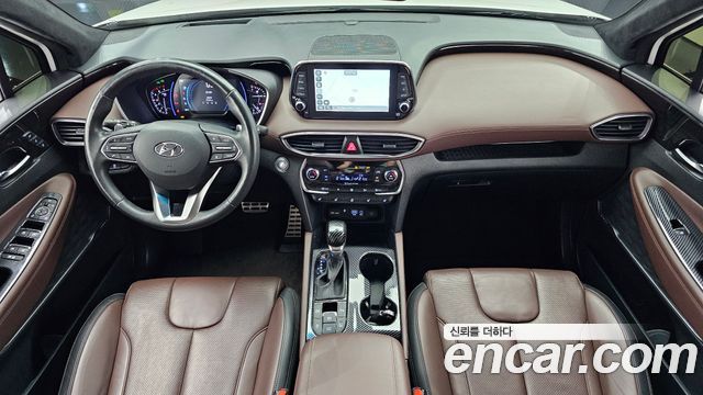 Hyundai Santa Fe — interior