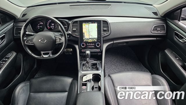 Renault Korea SM6 — interior