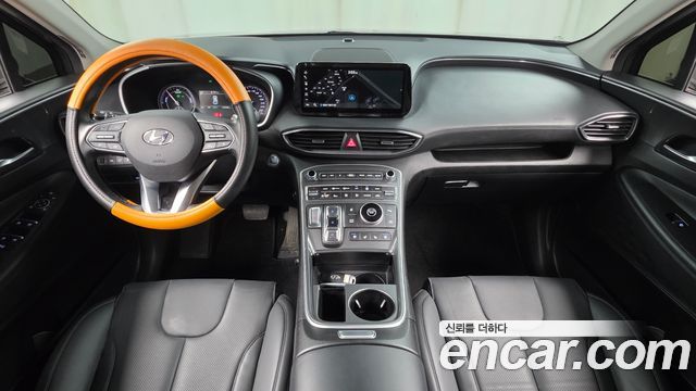 Hyundai Santa Fe — interior