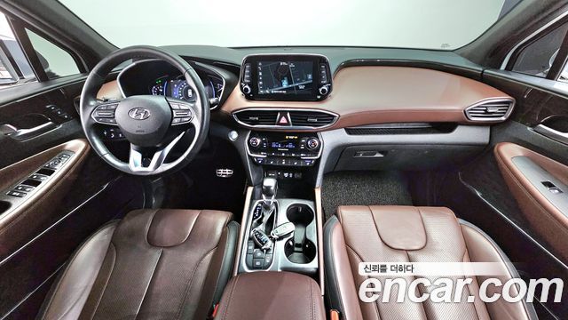 Hyundai Santa Fe — interior