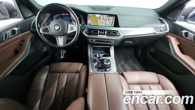 BMW X5 — interior