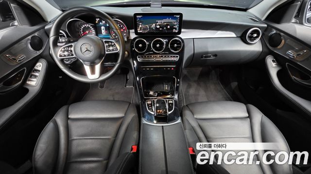 Mercedes-Benz C-Class — interior