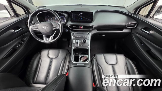 Hyundai Santa Fe — interior
