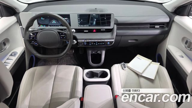 Hyundai IONIQ 5 — interior