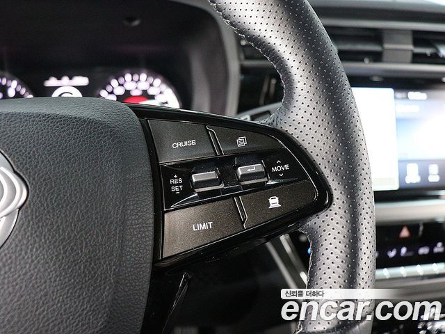 KG Mobility Korando — interior