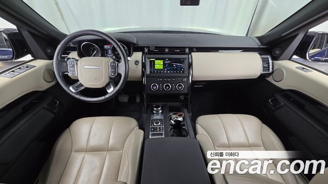Land Rover Discovery — interior