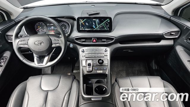 Hyundai Santa Fe — interior