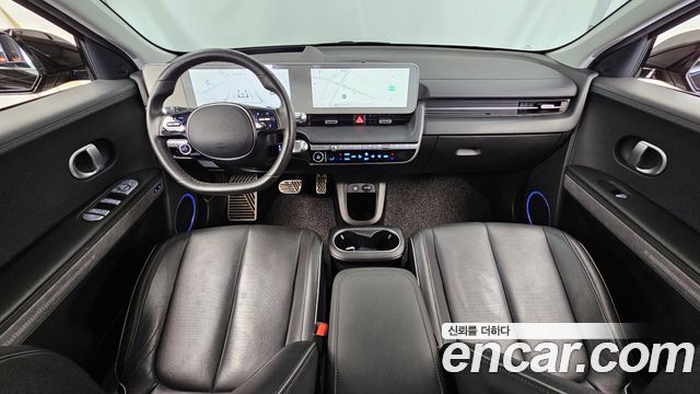 Hyundai IONIQ 5 — interior
