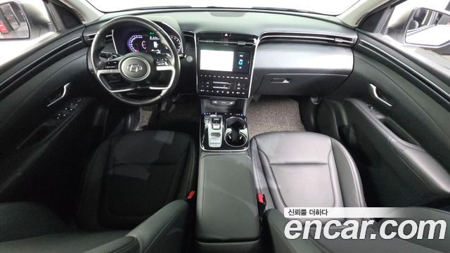 Hyundai Tucson — interior