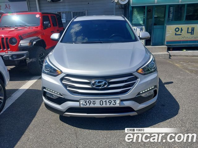 Hyundai Santa Fe — exterior