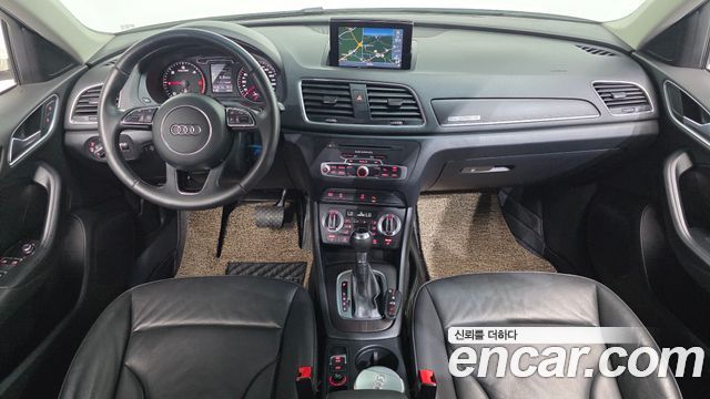 Audi Q3 — interior