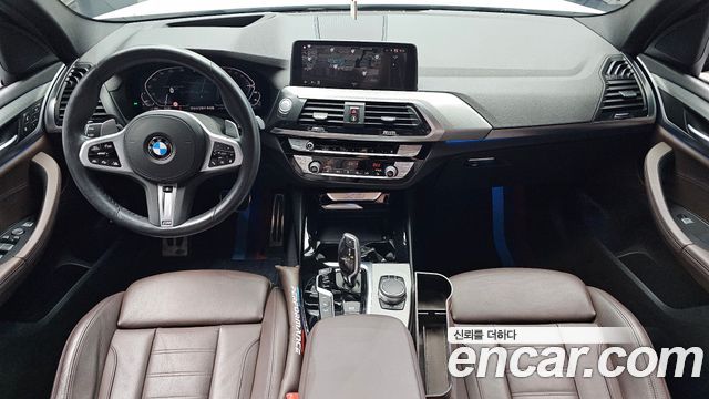BMW X3 — interior