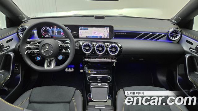 Mercedes-Benz CLA-Class — interior