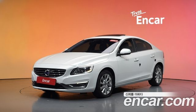 Volvo S60 — exterior