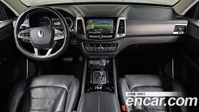 KG Mobility Rexton — interior