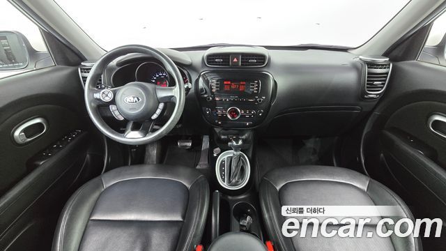 Kia Soul — interior