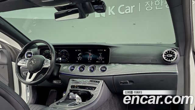 Mercedes-Benz CLS-Class — interior