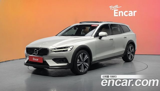 Volvo V60 — exterior
