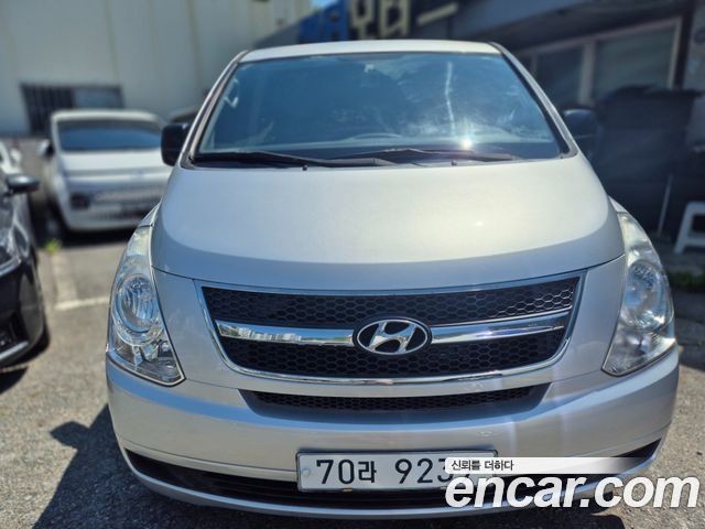 Hyundai Starex — exterior
