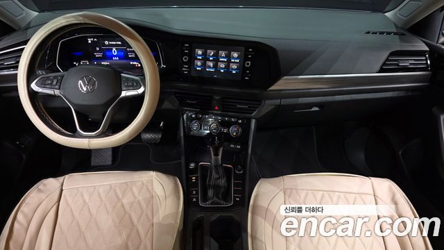 Volkswagen Jetta — interior