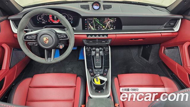 Porsche 911 — interior