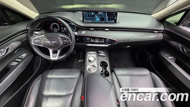 Genesis GV70 — interior
