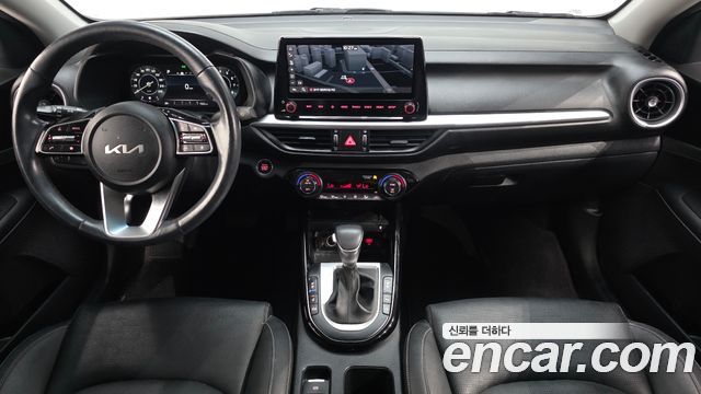 Kia K3 — interior
