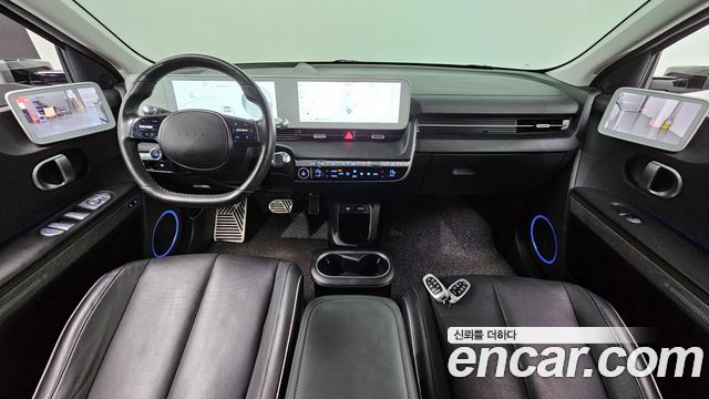 Hyundai IONIQ 5 — interior