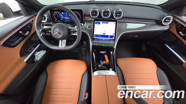 Mercedes-Benz C-Class — interior