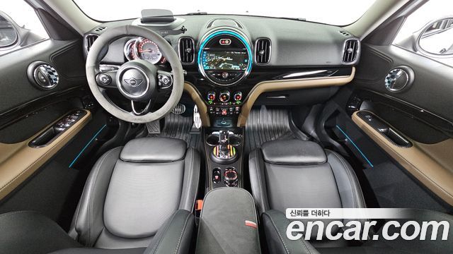 MINI Countryman — interior